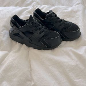 Nike Huarache Run size 10C